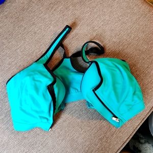 VS Knockout Sports Bra